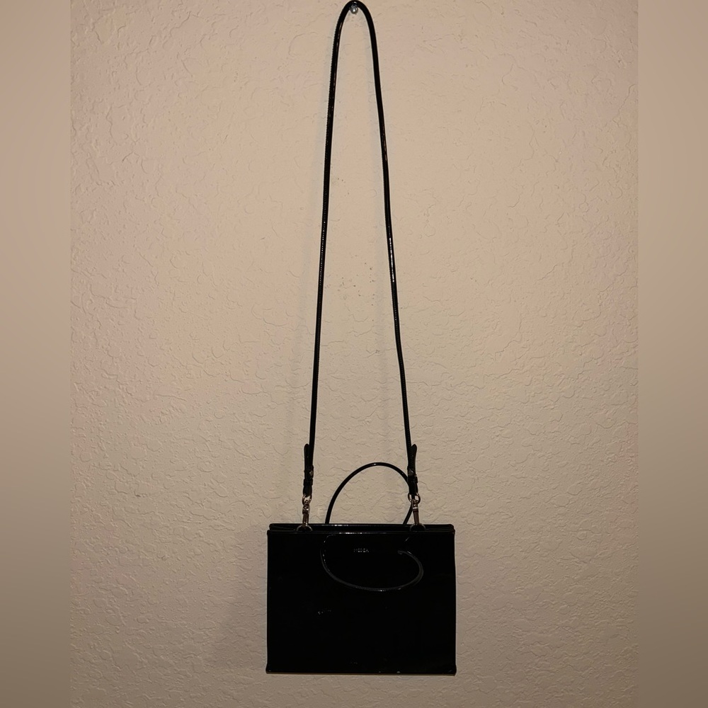 Medea black tote